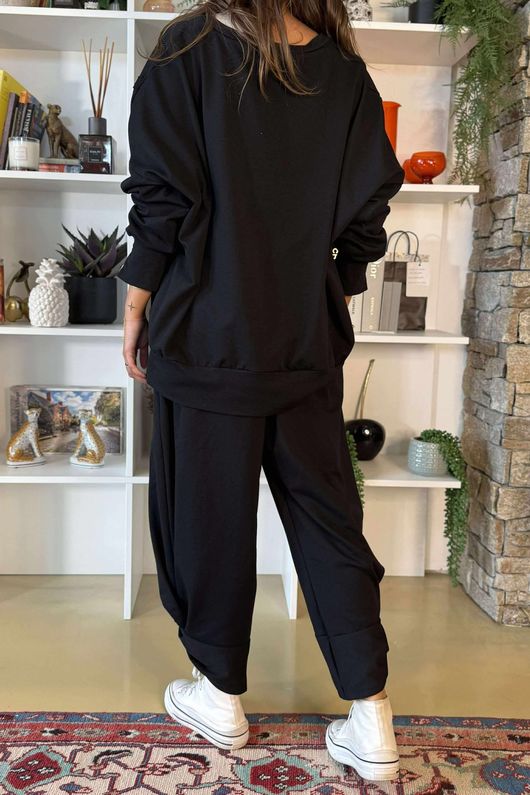 The Sunday Morning V Slouch Sweatshirt Black